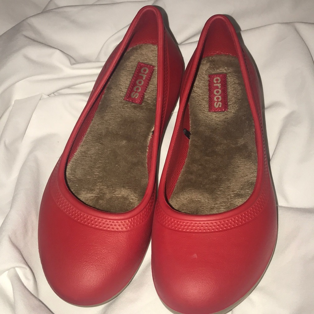Crocs Olivia ll red with tan lining size 7 slip on
